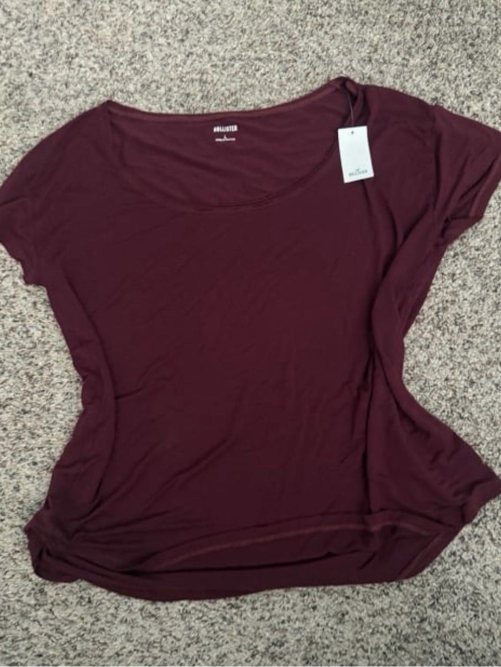 Hollister Women's Tee - Deep Wine